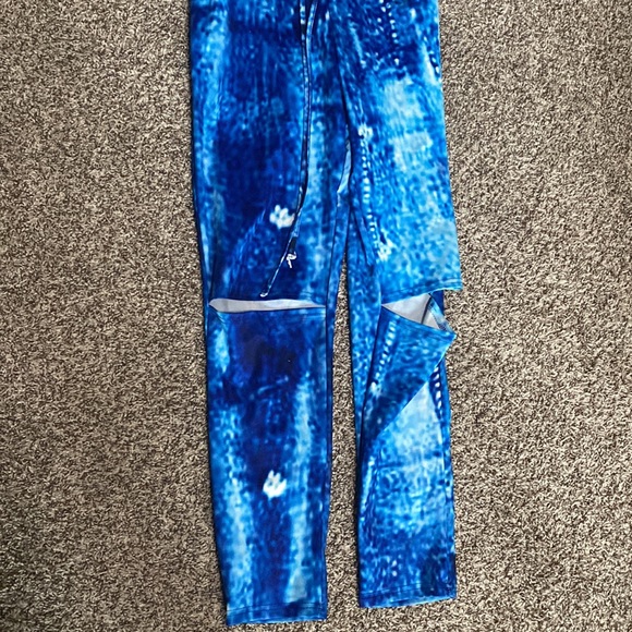 Jumpsuit! - Picture 3 of 9